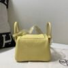 Lindy Price 19CM 1Z Jaune Poussin Togo Leather Gold Hardware