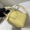 Lindy Price 19CM 1Z Jaune Poussin Togo Leather Gold Hardware