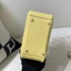 Lindy Price 19CM 1Z Jaune Poussin Togo Leather Gold Hardware