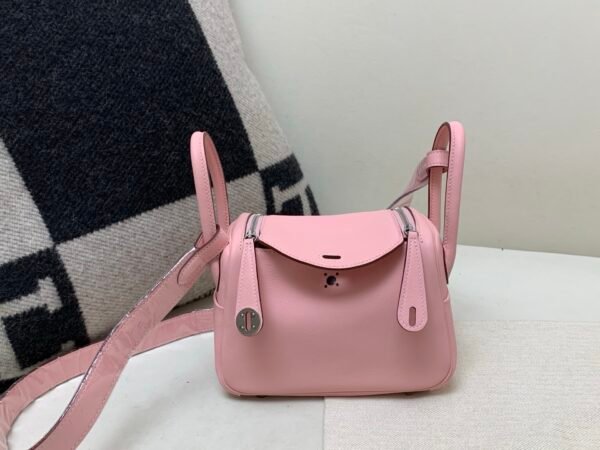Global Sales Lindy 19CM 3Q Rose Saiura Swift Leather Silver Hardware