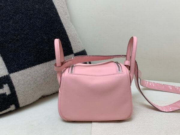 Global Sales Lindy 19CM 3Q Rose Saiura Swift Leather Silver Hardware