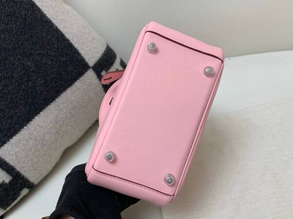 Global Sales Lindy 19CM 3Q Rose Saiura Swift Leather Silver Hardware
