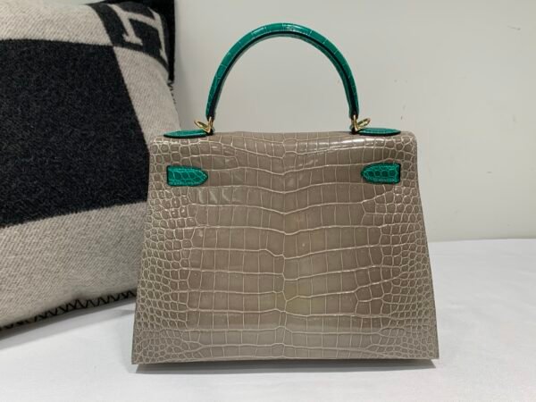 Kelly 28CM New Arrival 81 Gris Tourterelle 6Q Vert Emeraude Porosus Leather GHW
