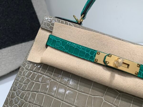 Kelly 28CM New Arrival 81 Gris Tourterelle 6Q Vert Emeraude Porosus Leather GHW