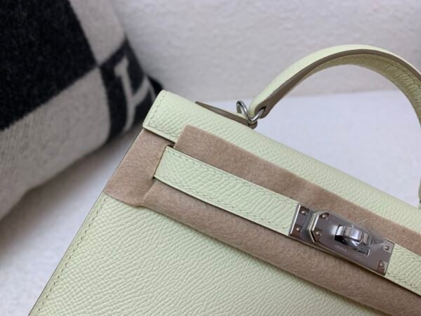 wsxc1754147344362_2 Top Quality Mini Kelly 19CM Epsom Leather i8 Silver Hardware