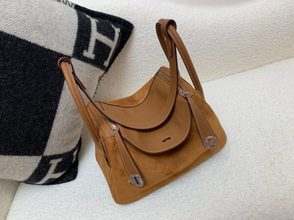 Lindy 26CM Suede Swift Leather CK37 Silver Hardware Full Handmade
