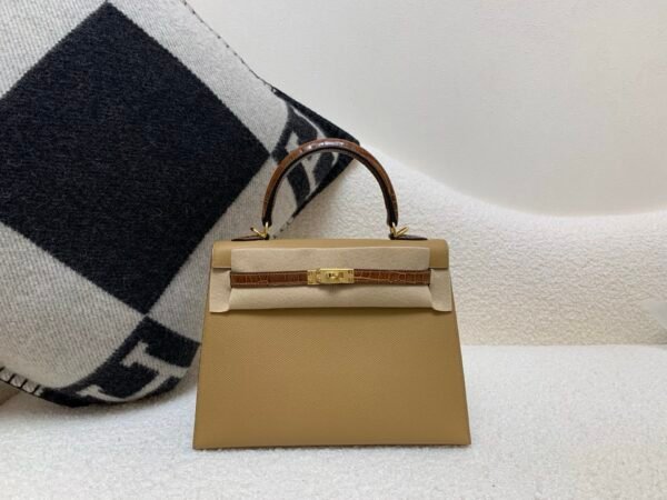 Kelly Touch 0M Chai Alligator Skin Epsom Leather Gold Hardware