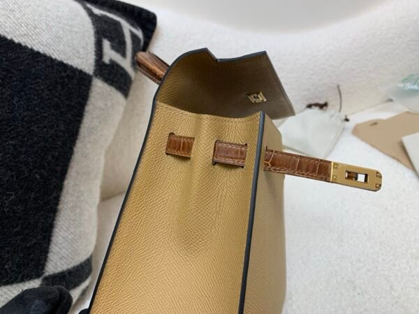 Kelly Touch 0M Chai Alligator Skin Epsom Leather Gold Hardware