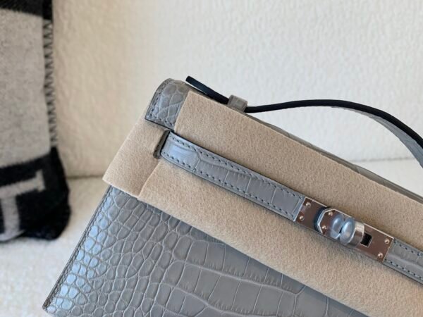 UK sale Kelly Pochette 22CM 0V Alligator Leather Silver Hardware