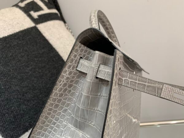 Kelly 28CM 0V Gris Ciment Porosus Leather Diamond clasp Global shipping
