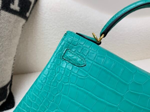 Kelly 25cm Custom Made Alligator Leather O6 Vert Jade Gold Hardware