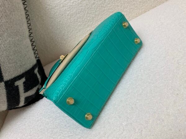 Kelly 25cm Custom Made Alligator Leather O6 Vert Jade Gold Hardware