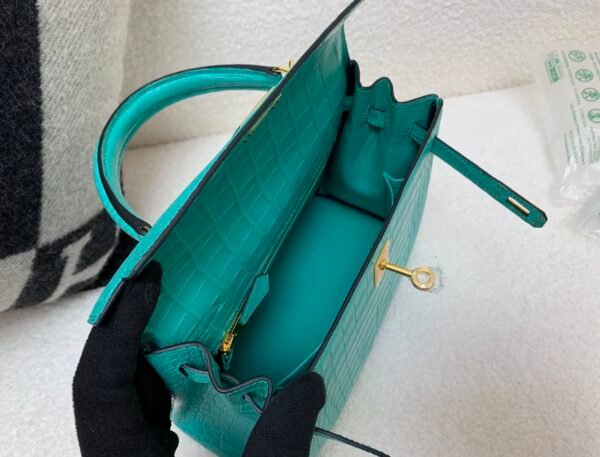 Kelly 25cm Custom Made Alligator Leather O6 Vert Jade Gold Hardware
